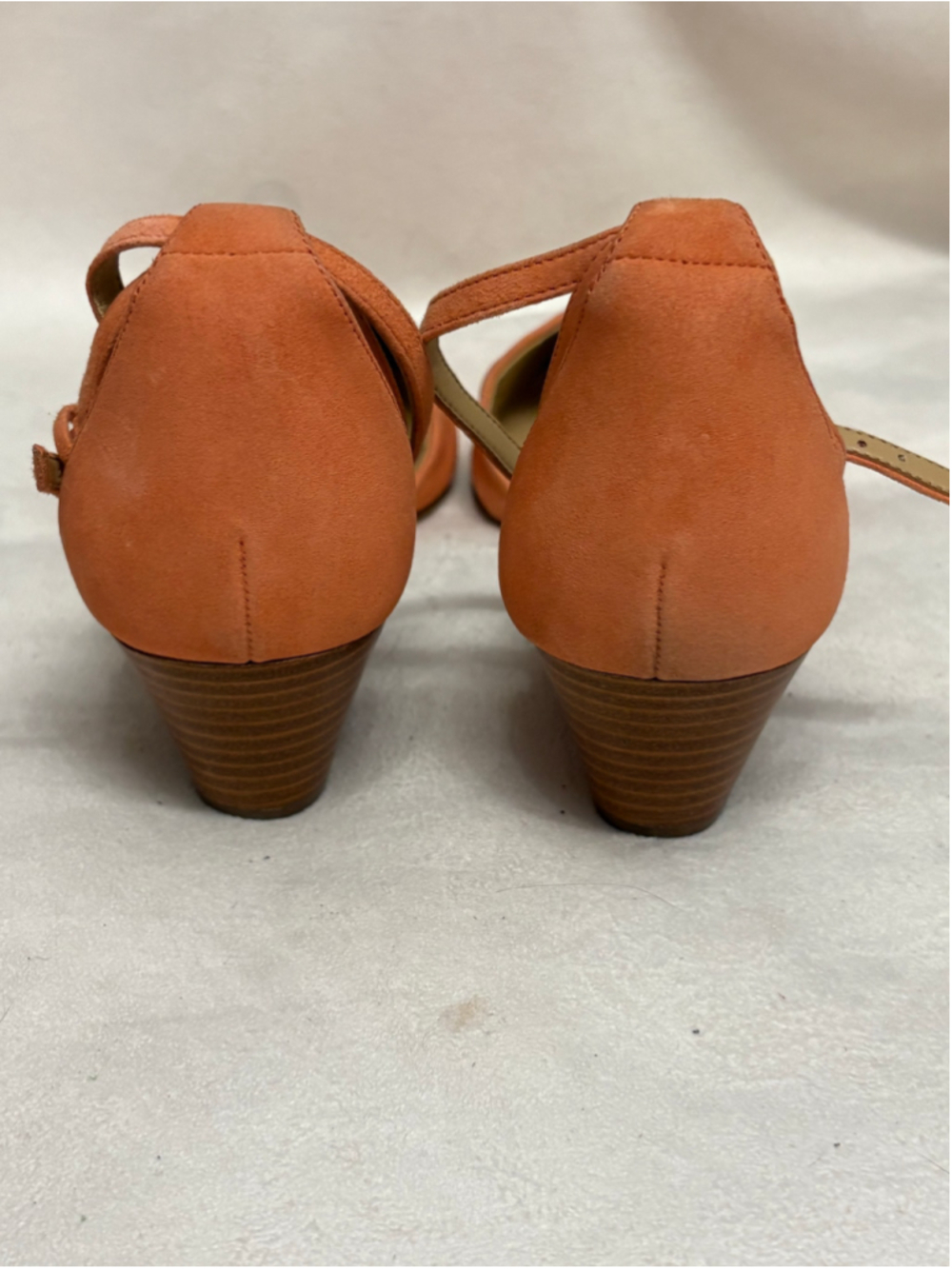 Talbots salmon suede wedges - Picture 3 of 7